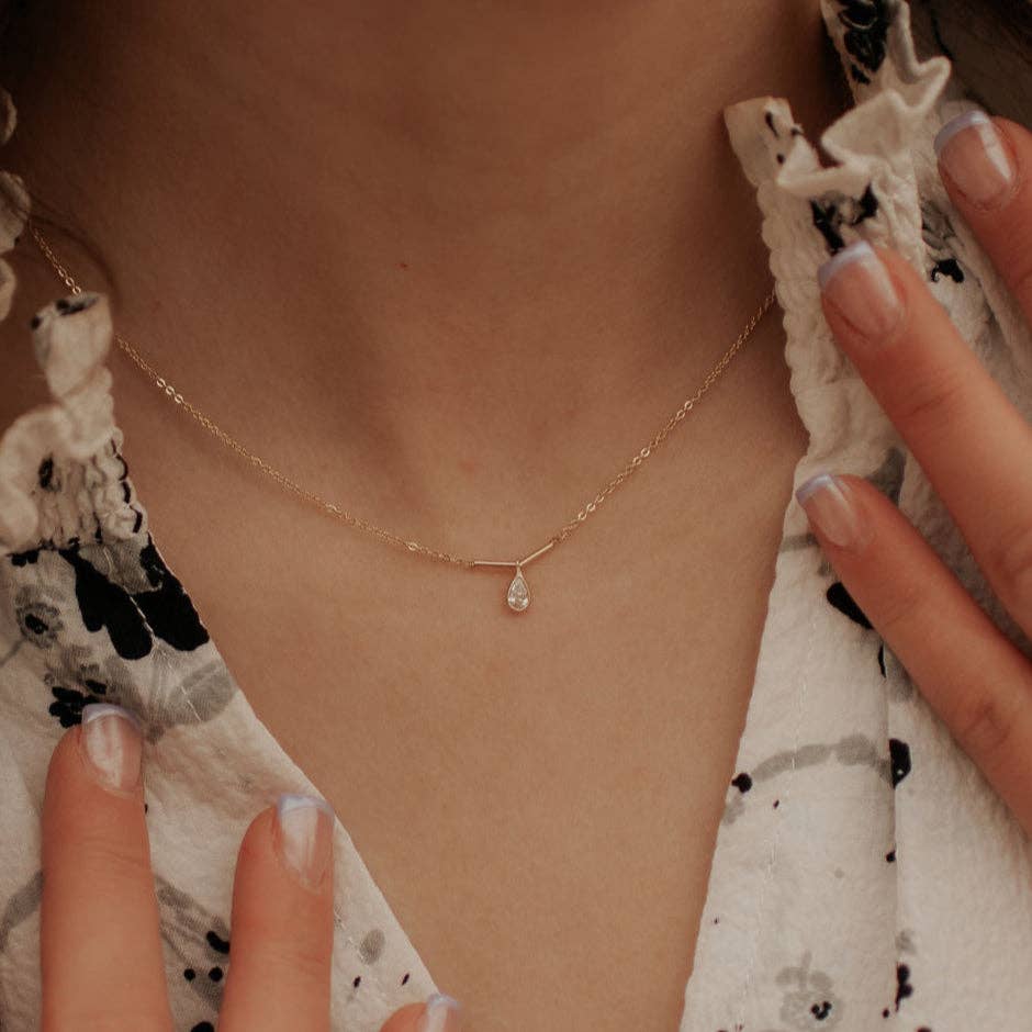 Harper Diamond Teardrop Necklace - Gold