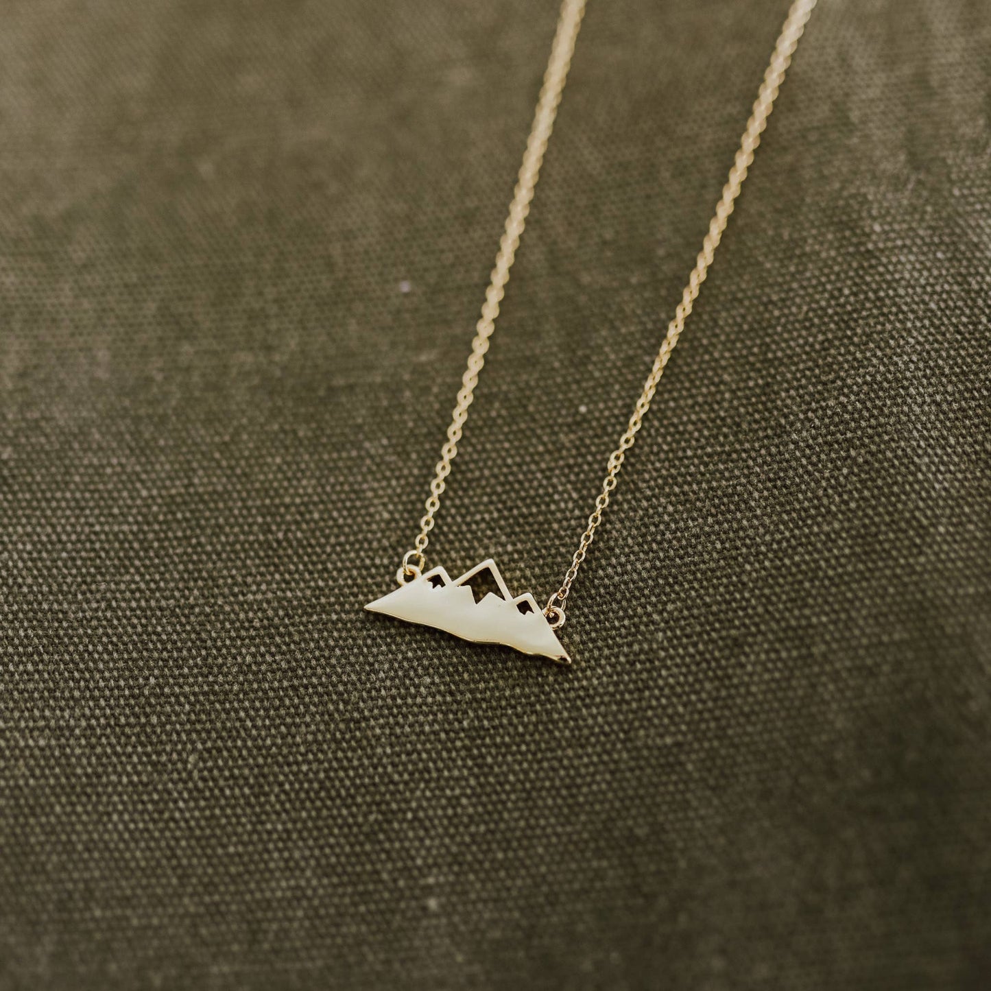 Mountain Necklace - Silver