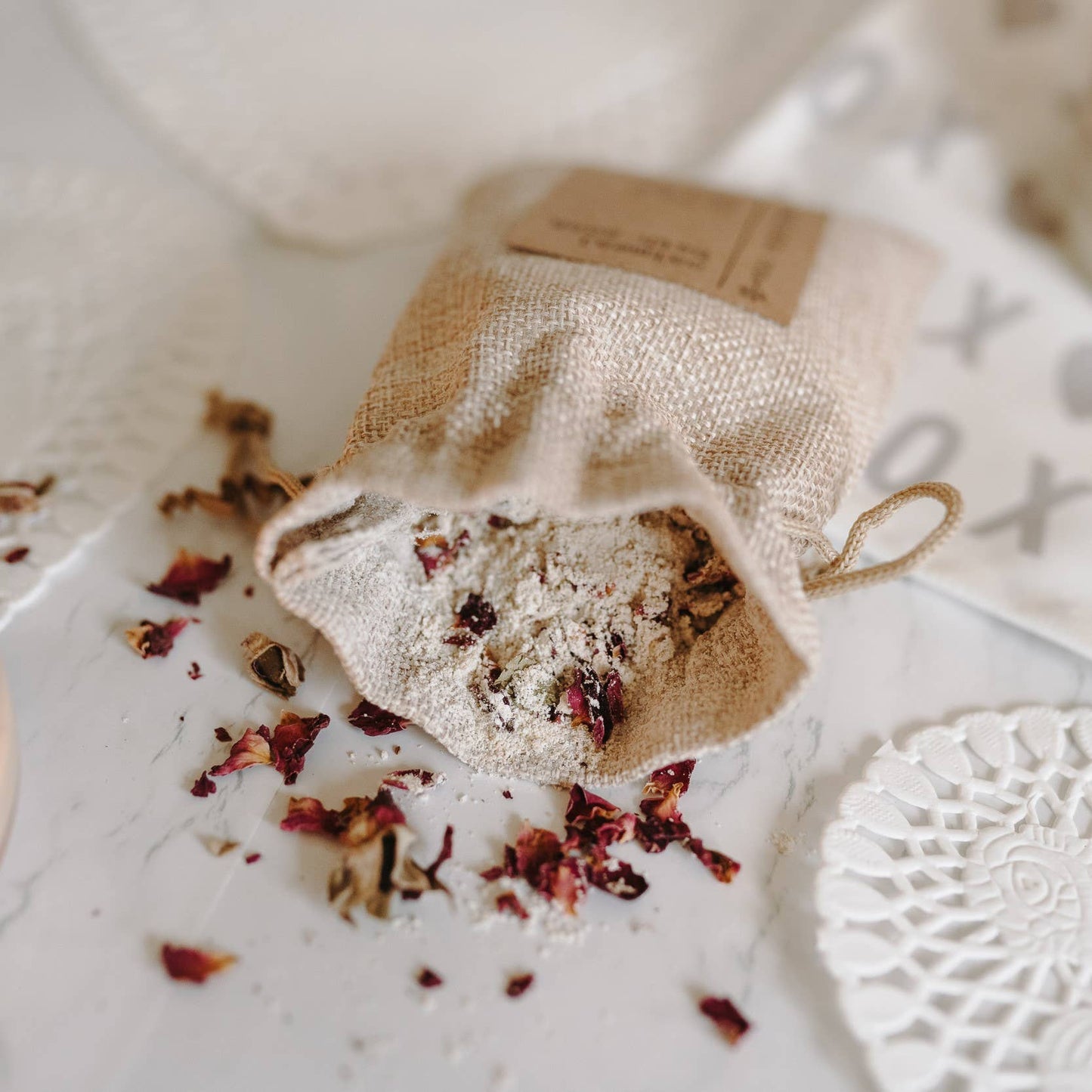 Herbal Oatmeal Bath Soak : Rose