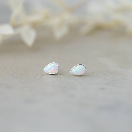 Icy Rain Studs-Opalite: Silver/Opalite