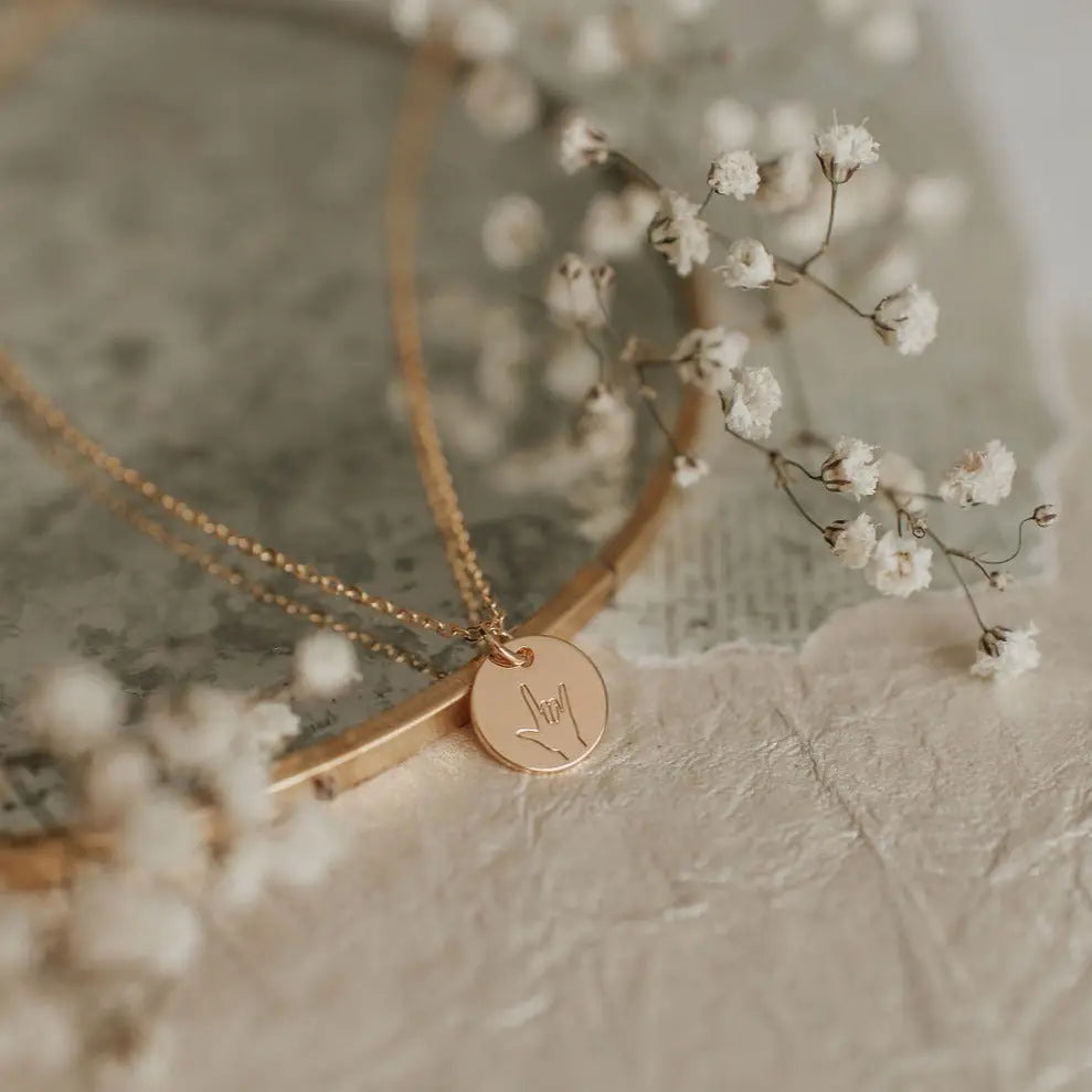 I Love You Necklace: Gold / 19"