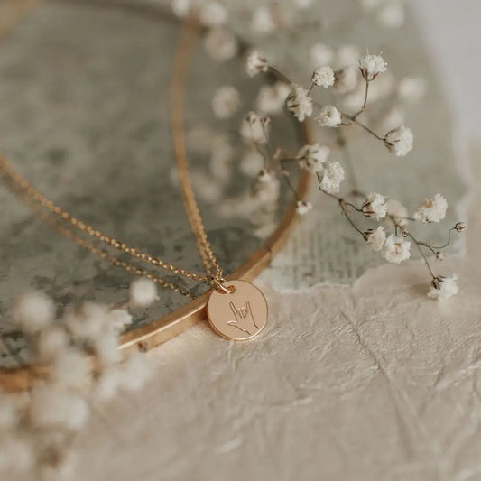I Love You Necklace: Gold / 19"