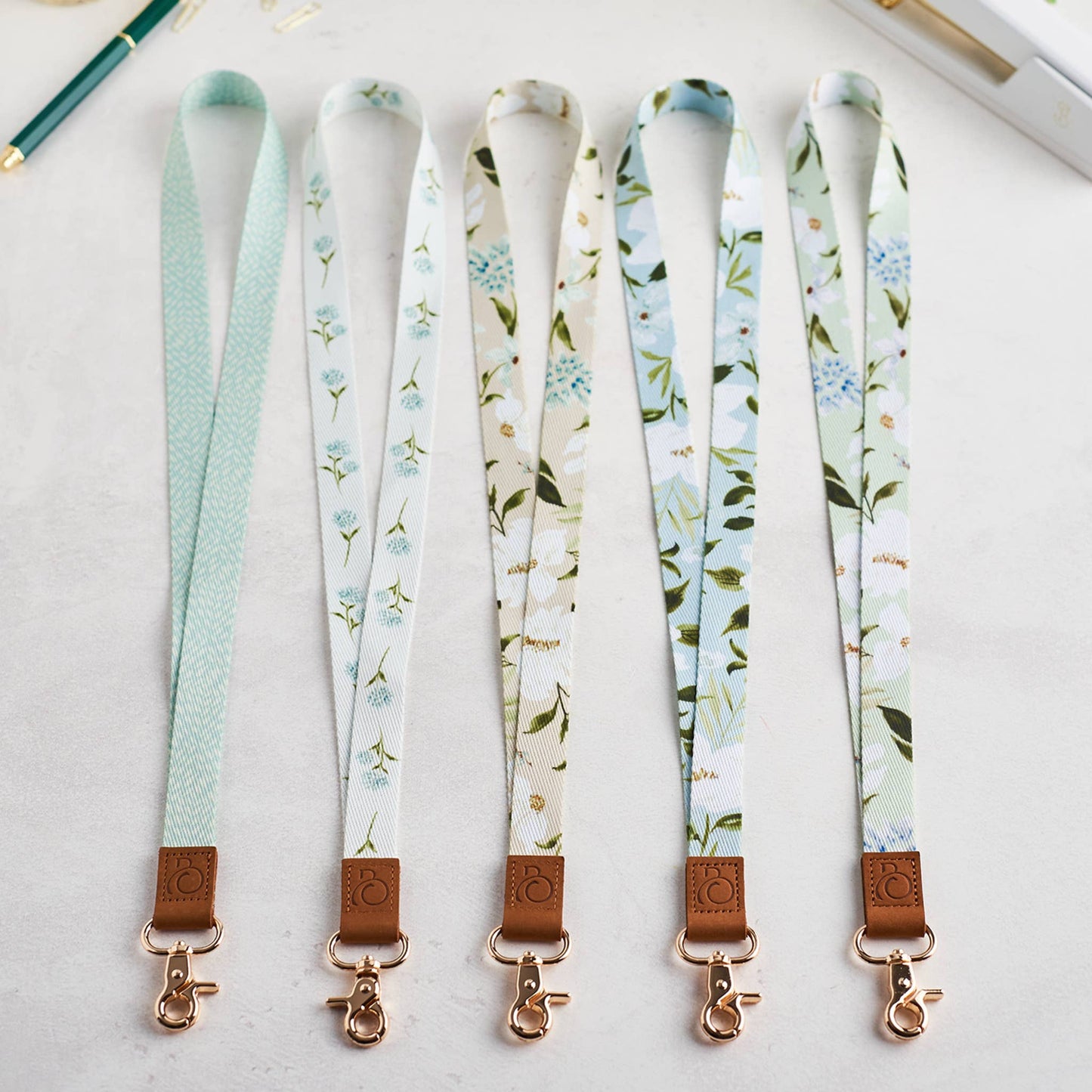 Neck Lanyard: Tan Floral