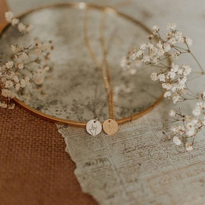 I Love You Necklace: Gold / 17.5"