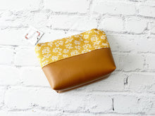 Load image into Gallery viewer, Make up bag, Zipper Pouch, Cosmetic Bag
