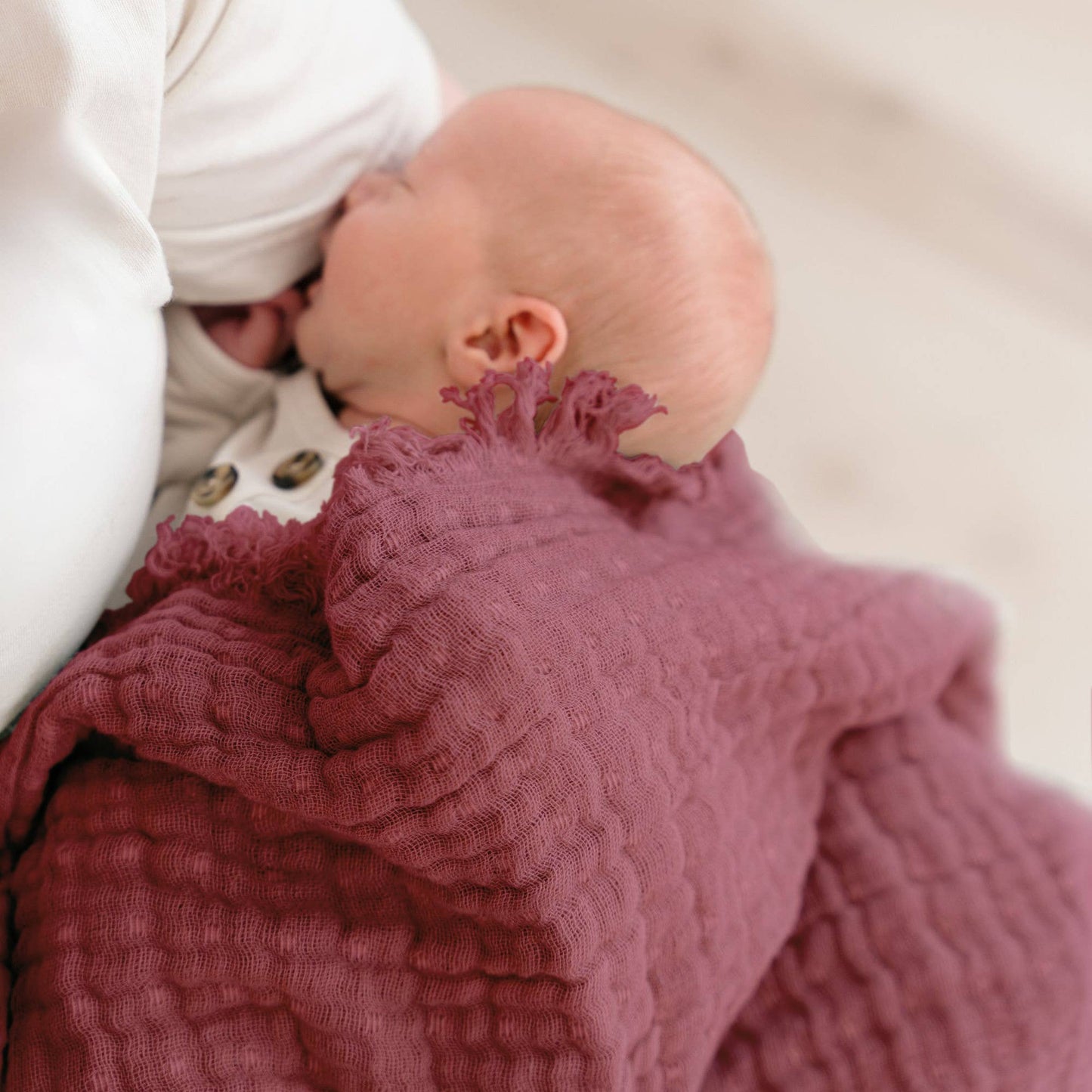 Orchid Ombre Muslin Blanket