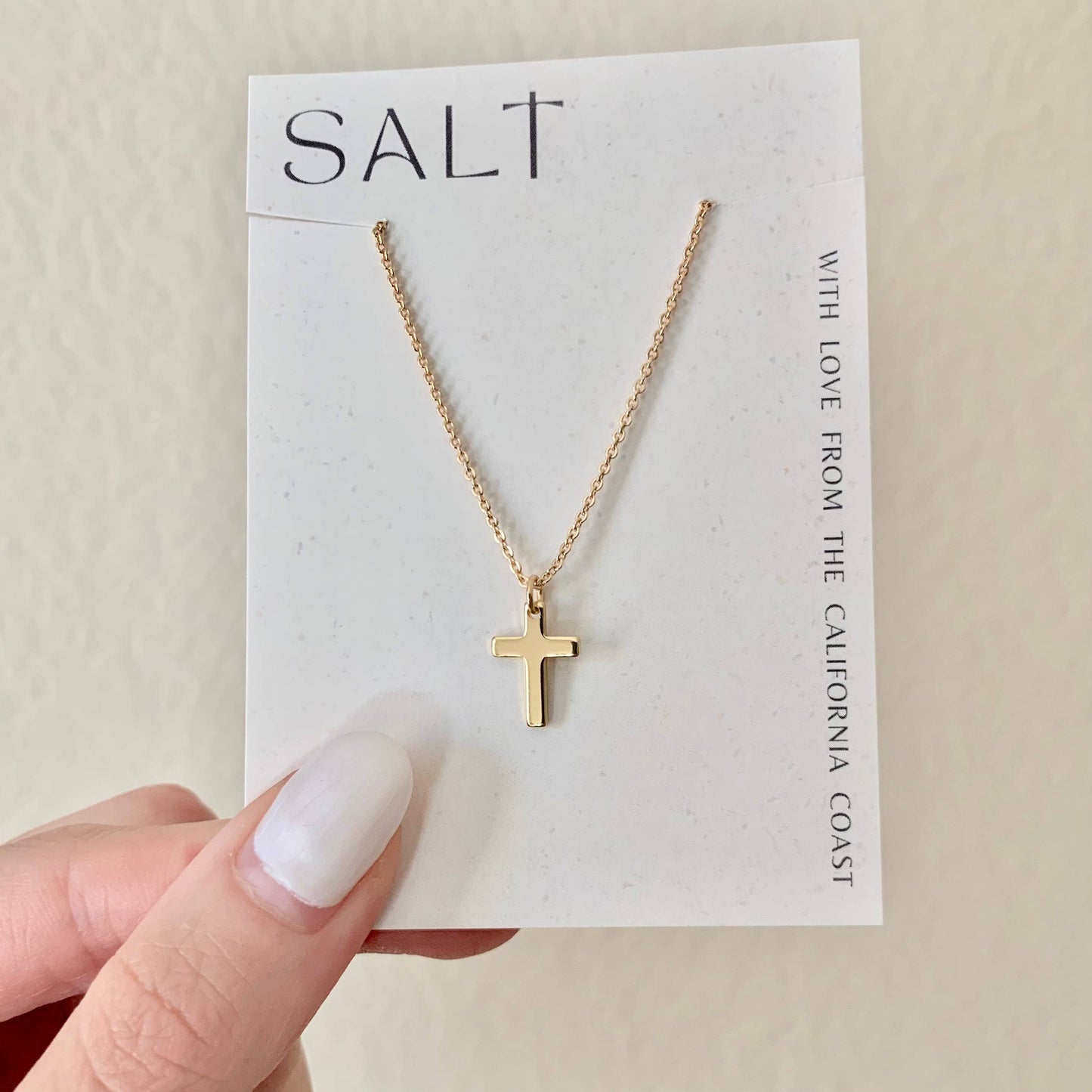 SIMPLE CROSS NECKLACE | dainty gold cross necklace