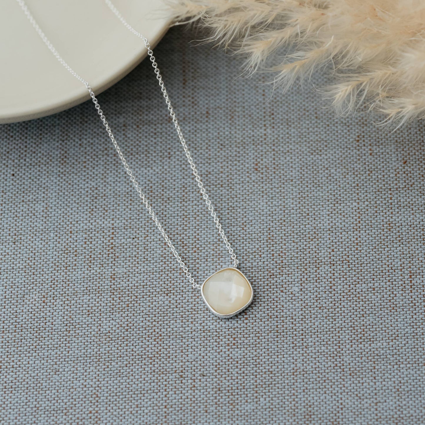 Subtle Harmony Necklace-Mother Of Pearl: Gold