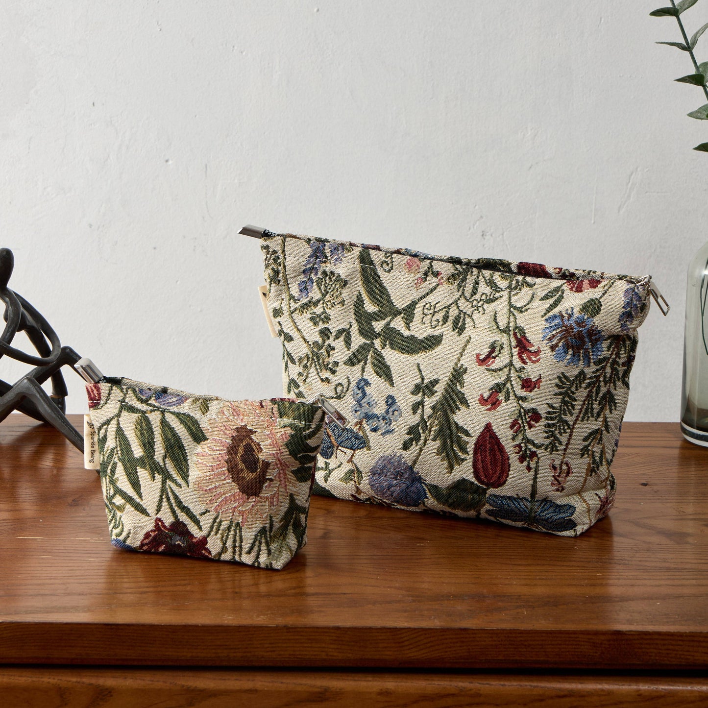Botanical Toiletry Bag - Travel-Friendly Cosmetic Bag