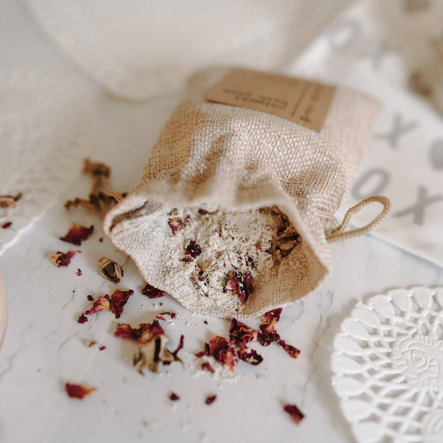 Herbal Oatmeal Bath Soak : Chamomile