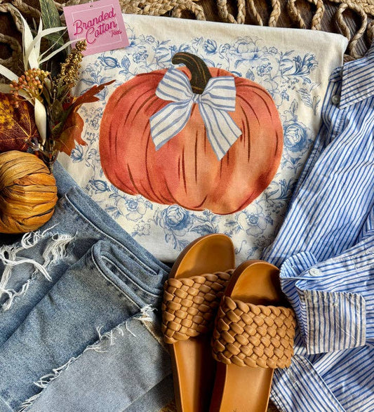 Blue Floral Pumpkin tee (Sizes S-3X)